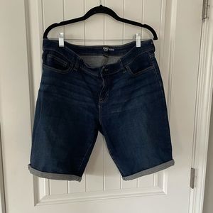 GAP Bermuda shorts size 14